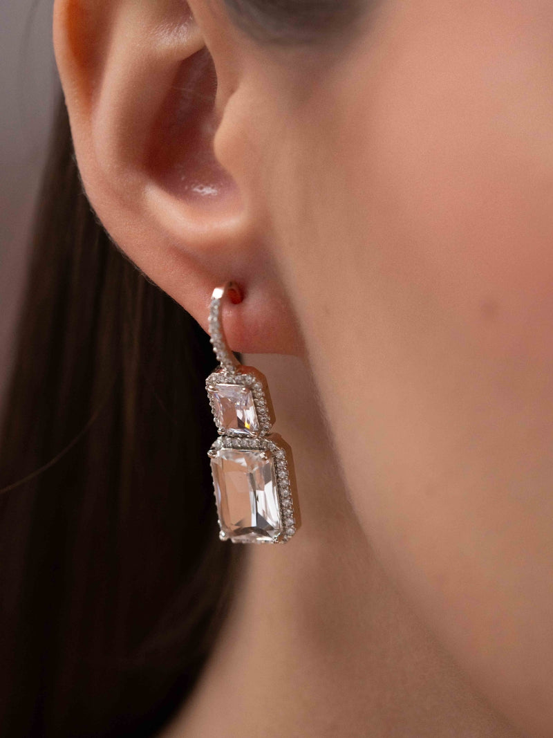 Zeraki Jewels Crystal Curve Earrings