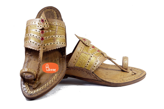 Vhaanfootwear 3 Tali Broad Belt Senapati Kapashi Kolhapuri Chappal For Men Special Jari Weave