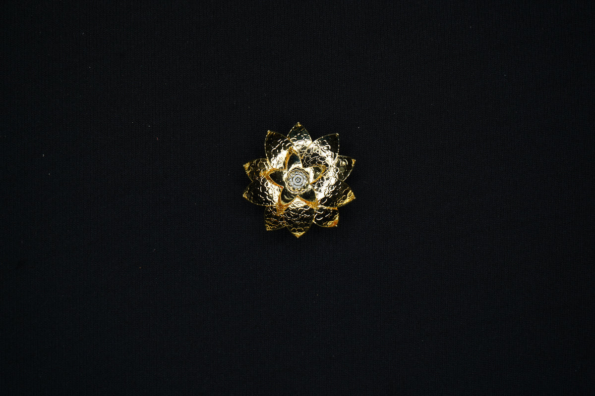 Pure Silver Gold Polish Lotus Flower 4g - PUSHMYCART