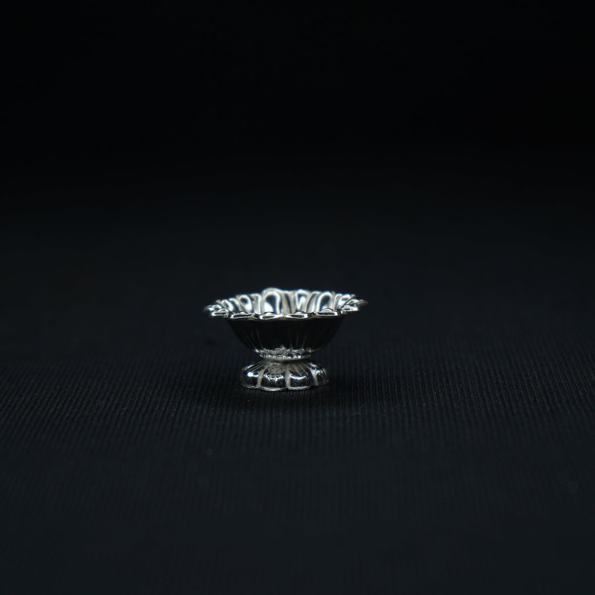 Pure Silver Flower Bowl Small 4g - PUSHMYCART