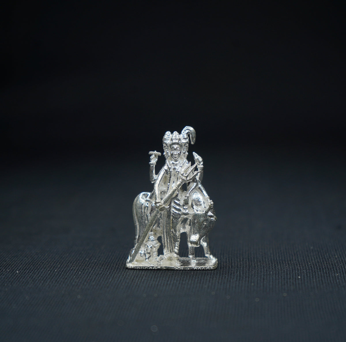 Pure Silver Dattatreya Idol 46.4g - PUSHMYCART