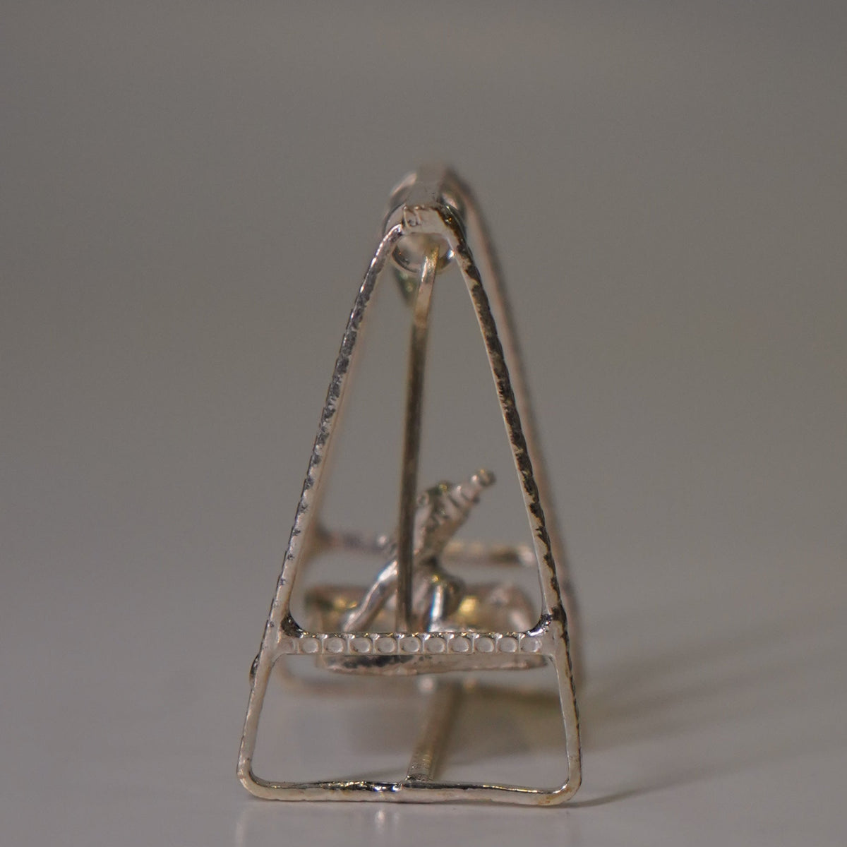 Pure Silver Jhula Set With Krishna Idol 12g - PUSHMYCART