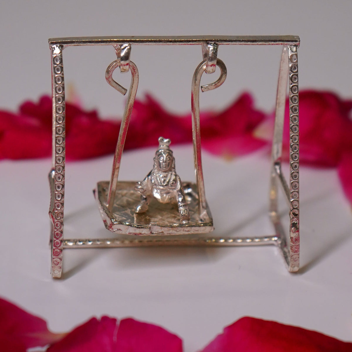 Pure Silver Jhula Set With Krishna Idol 12g - PUSHMYCART