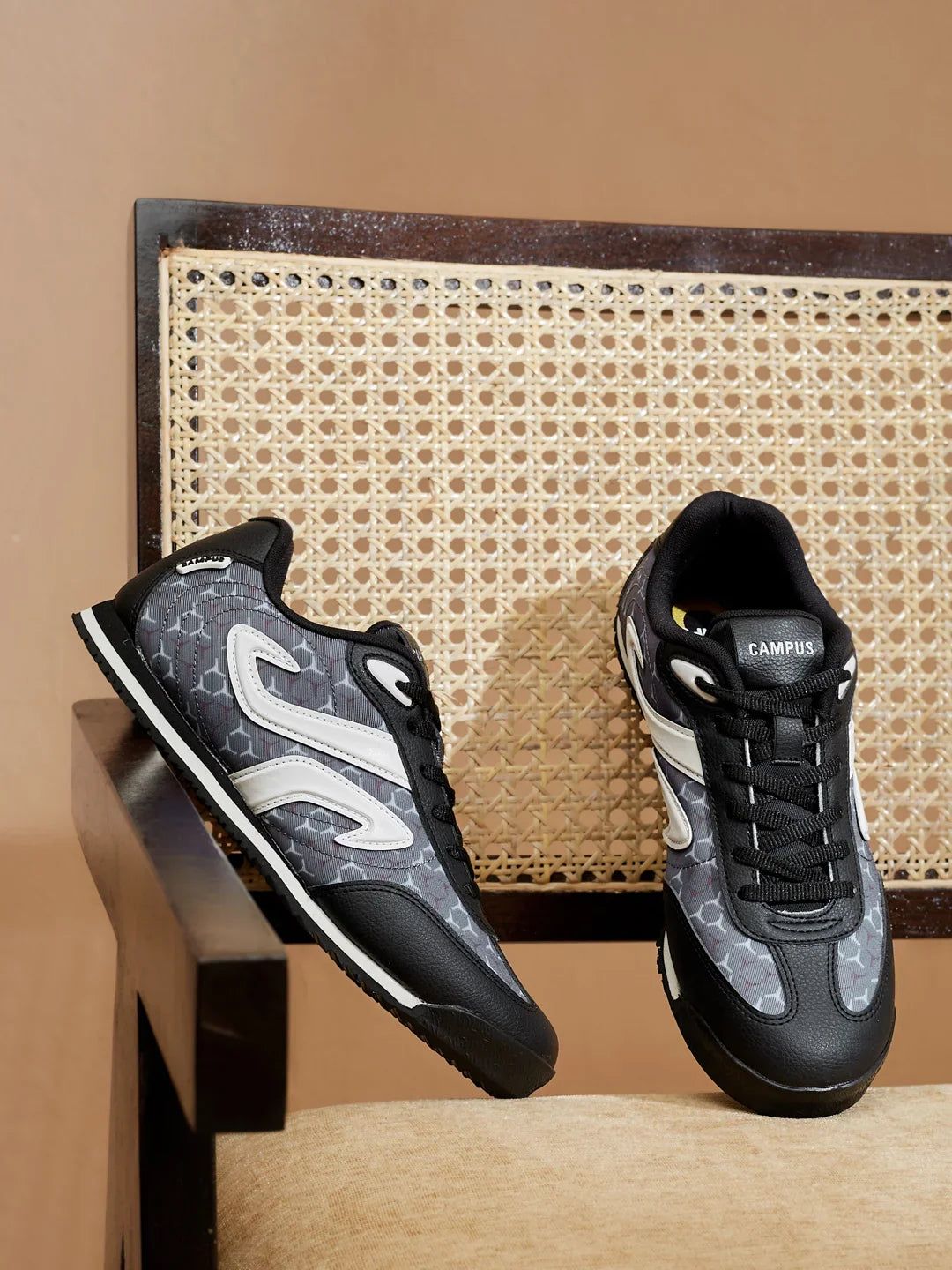 Campus DYNO Black Womens Sneakers