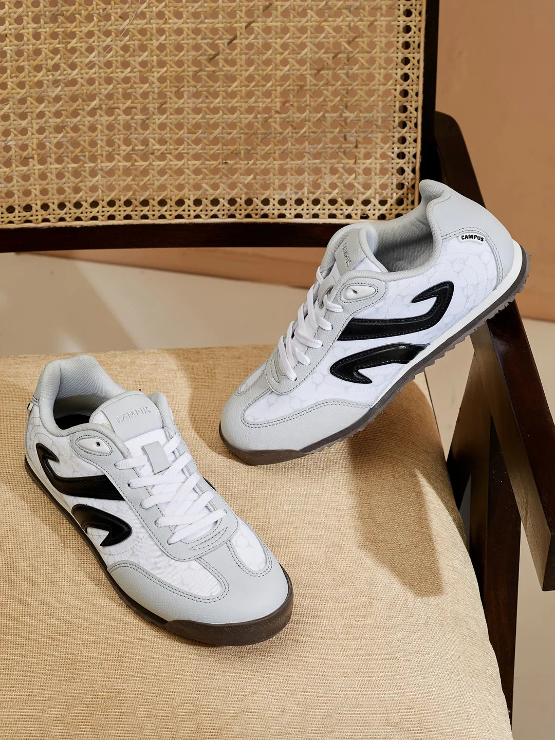 Campus DYNO White Womens Sneakers grey