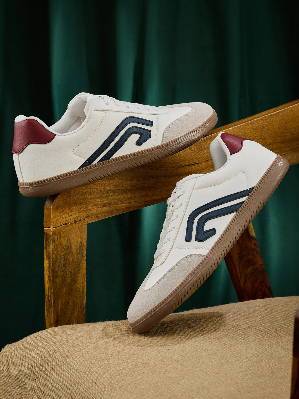 Campus ELAN 07 White Mens Formal Sneakers