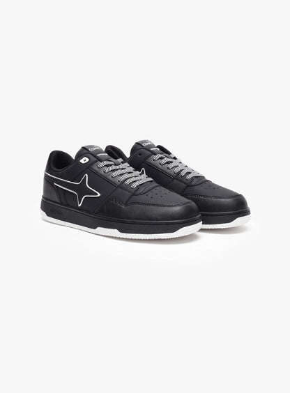 Comet X Lows Armstrong Sneakers