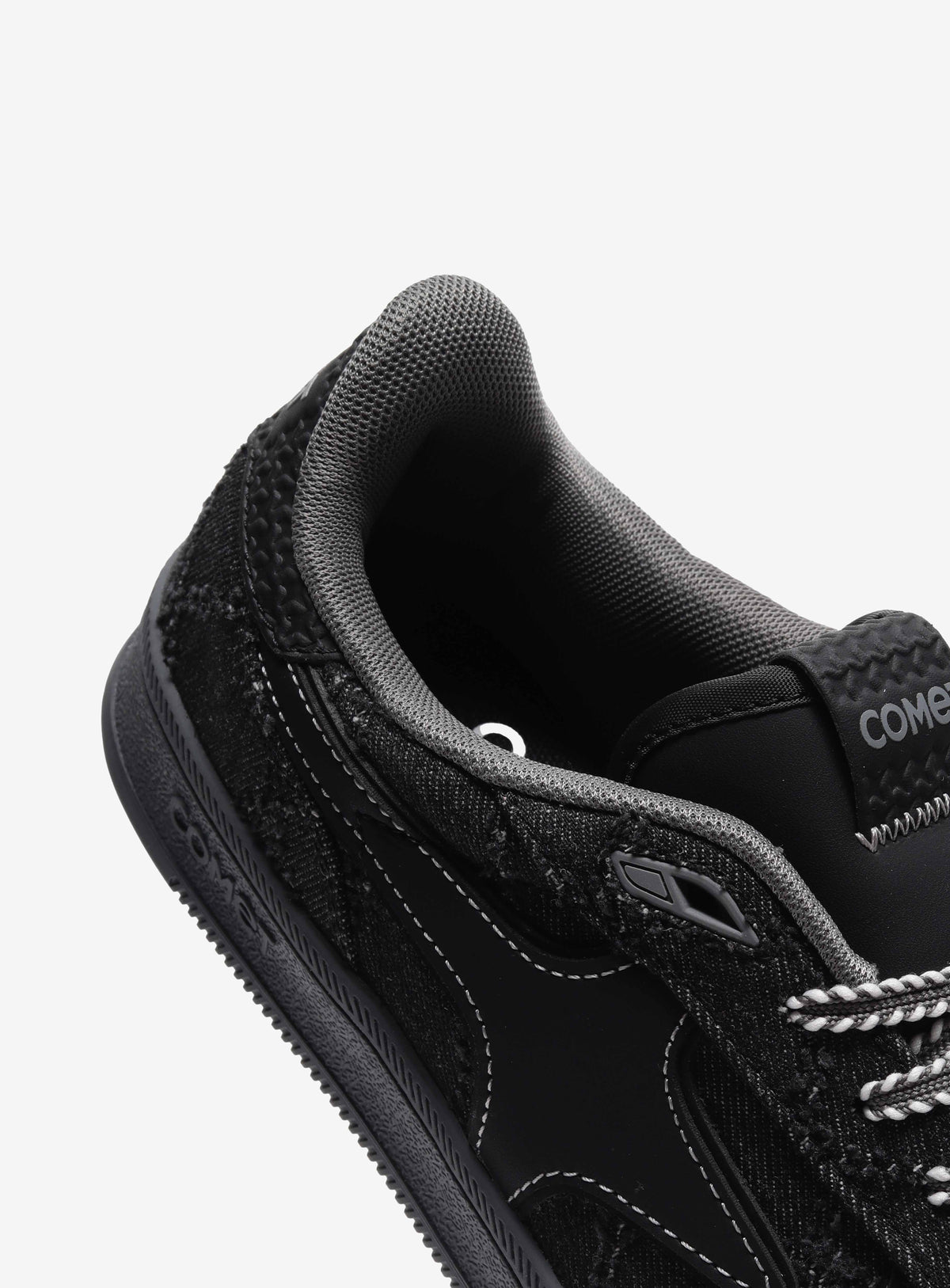 Comet Aeres Inferno Sneakers