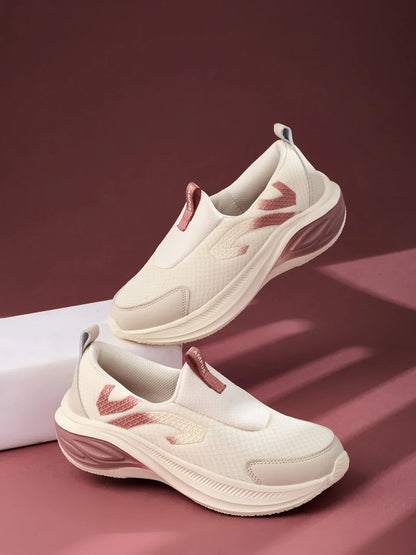 Campus GISEL Off White Womens Walking Shoes