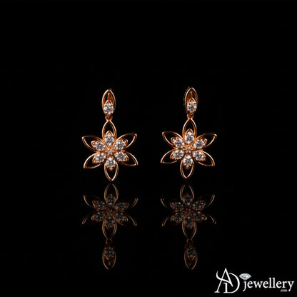 Full view of the necklace set including earrings