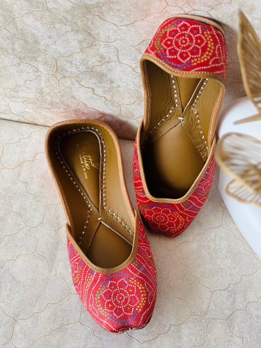 Juttix Bandhni Printed Laila Juttis for Women