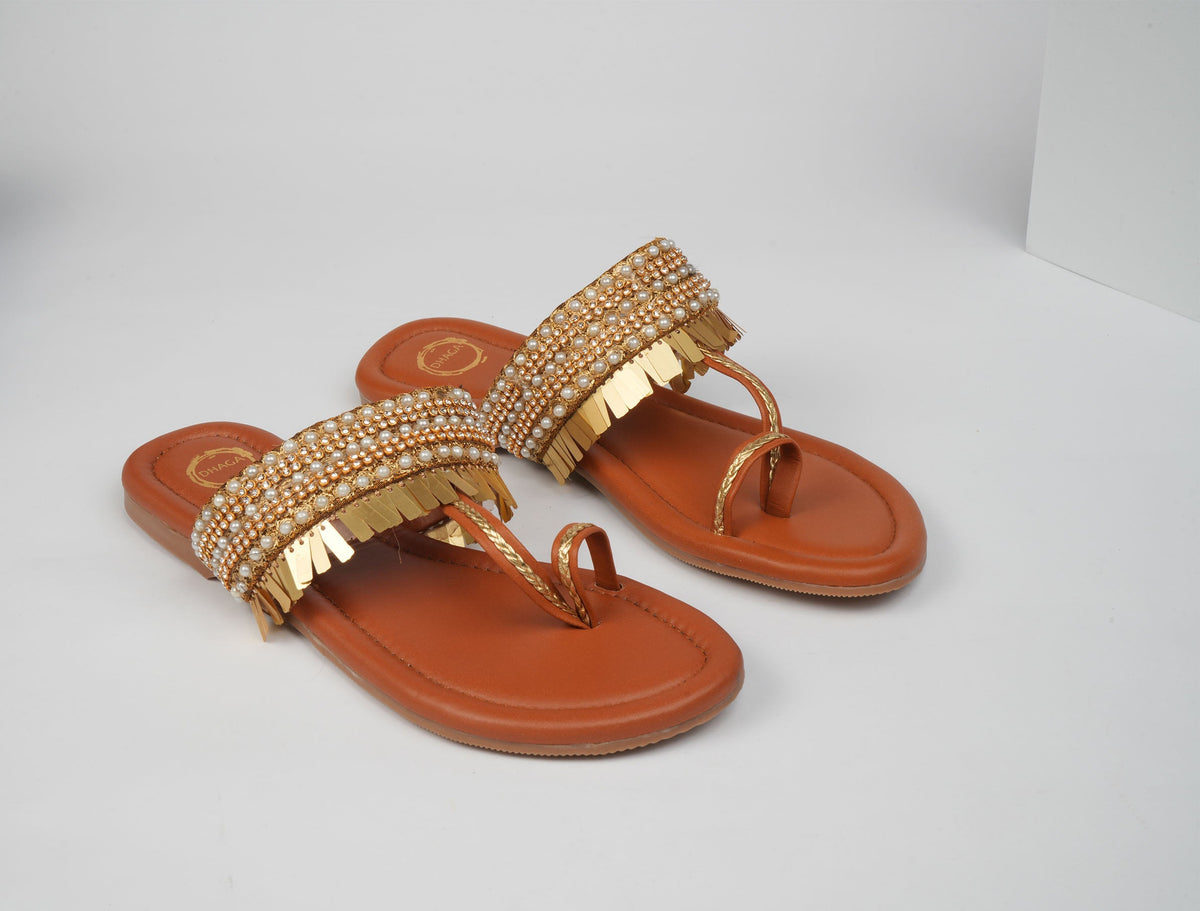 Dhaga Golden Aura Flat Kolhapuri for Women