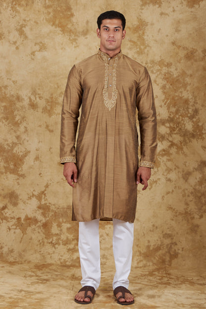 Veshbhoshaa Bluesaanchi Sunshine: Handwoven Embroidered Kurta Set Raw Umber - PUSHMYCART
