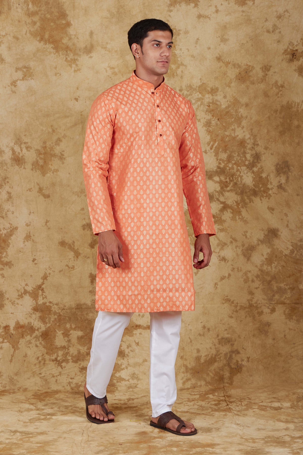 Veshbhoshaa Bluesaanchi Banarsi Silk Coral Kurta Set - PUSHMYCART