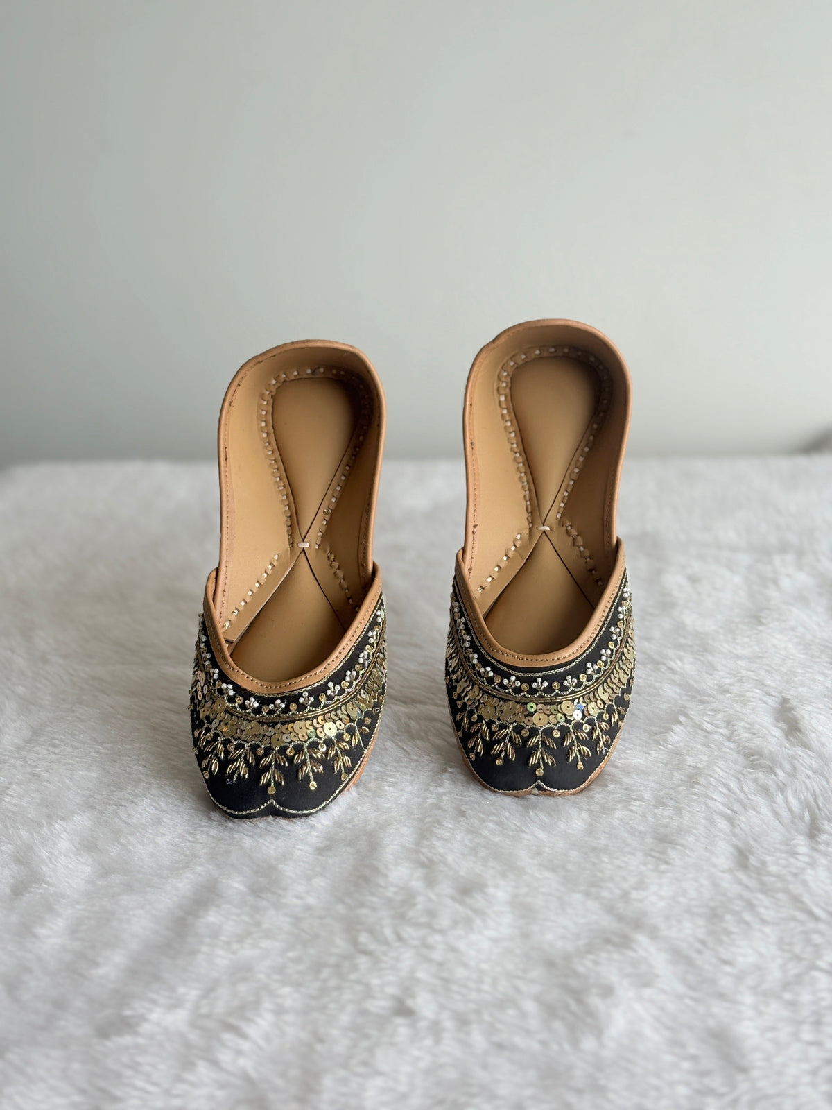 Juttix Midnight Majesty Juttis for Women