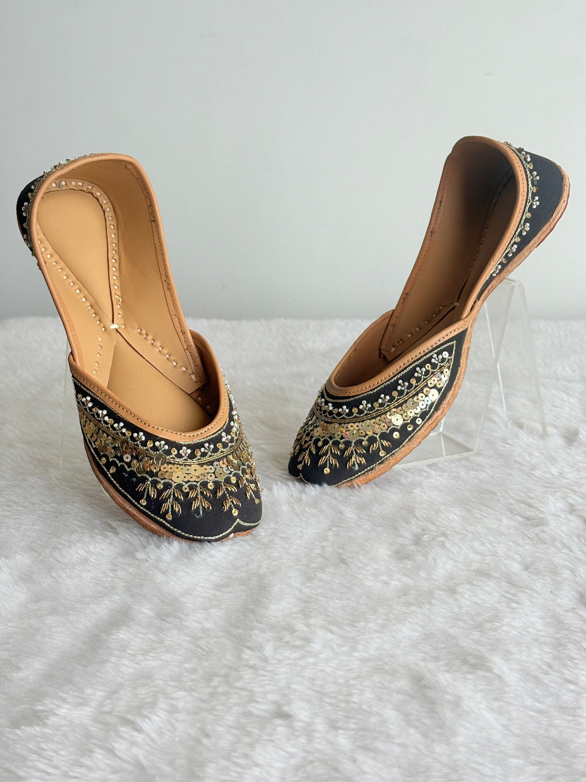 Juttix Midnight Majesty Juttis for Women