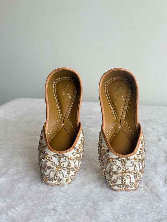 Juttix Meher Ivory Juttis for Women