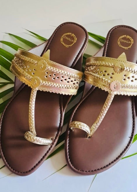 Dhaga Raunaq Brown Flat Kolhapuri Chappal for Women