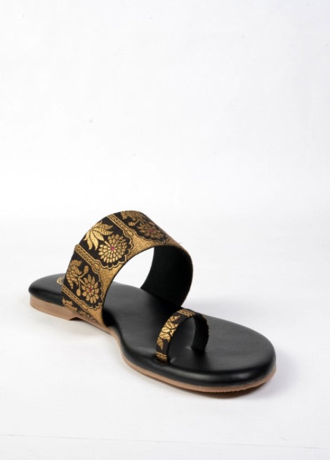 Dhaga Midnight Maharani Black Flat Kolhapuri for Women