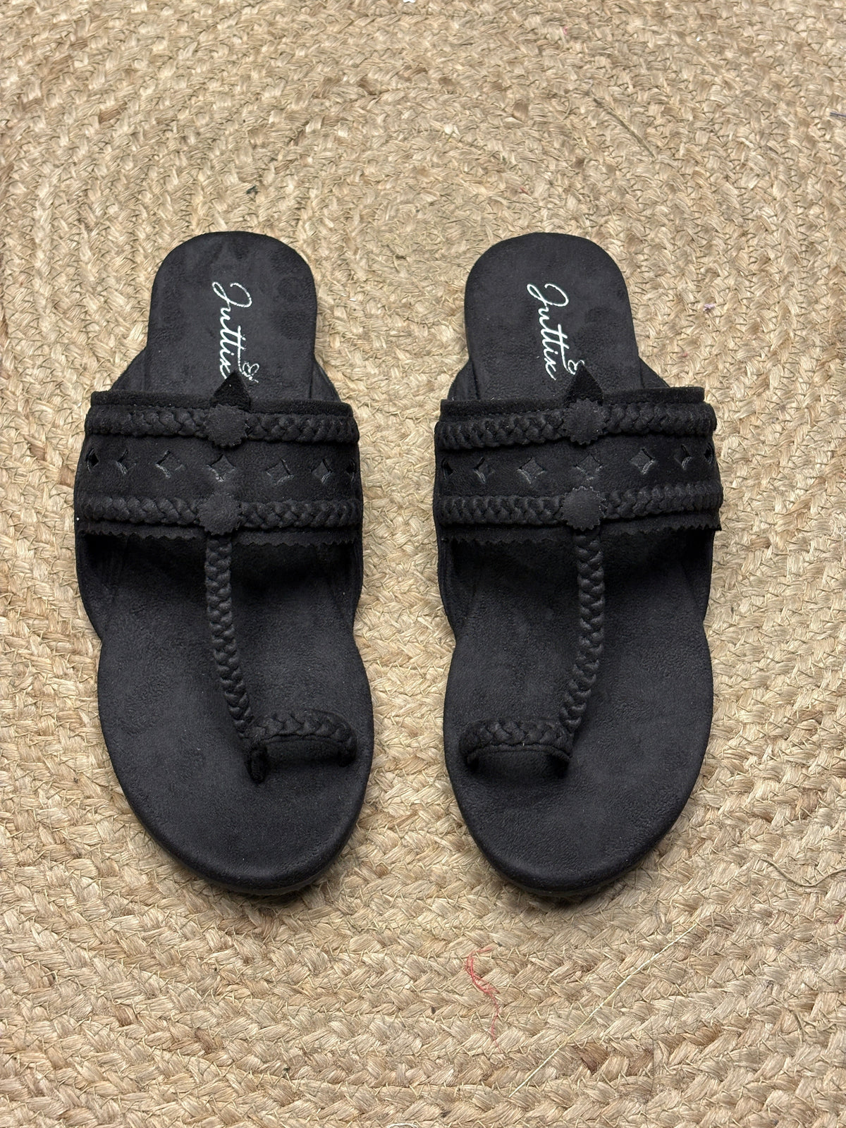 Juttix Saaya Black Kolhapuri Flats for Women image