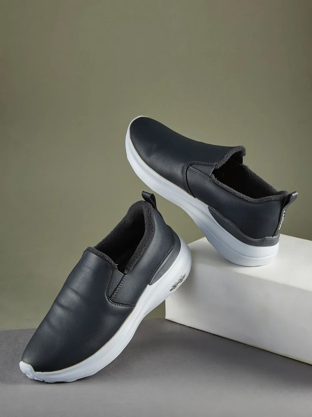 Campus IVORY Grey Mens Walking Shoes