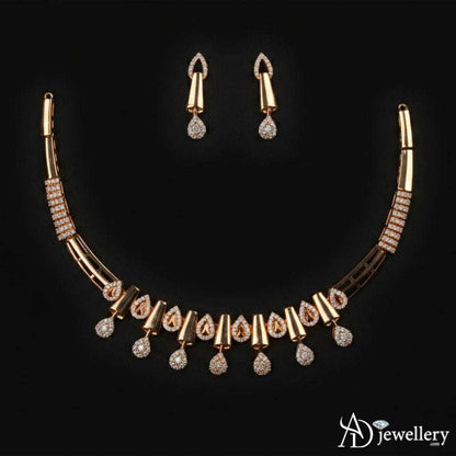 Back view of the necklace clasp and chain