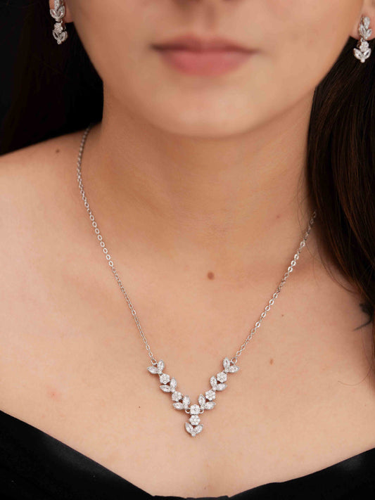 Zeraki Jewels Taruni Silver Necklace Set
