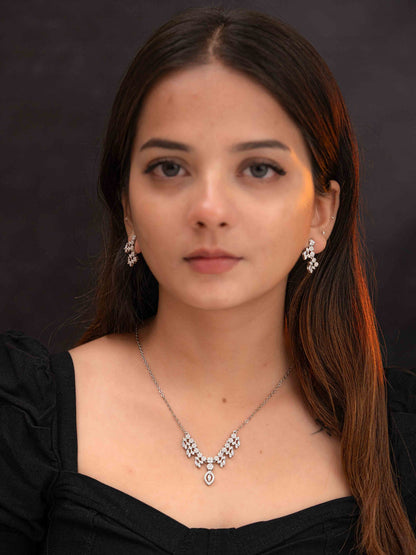 Zeraki Jewels Ojasvi Silver Necklace Set