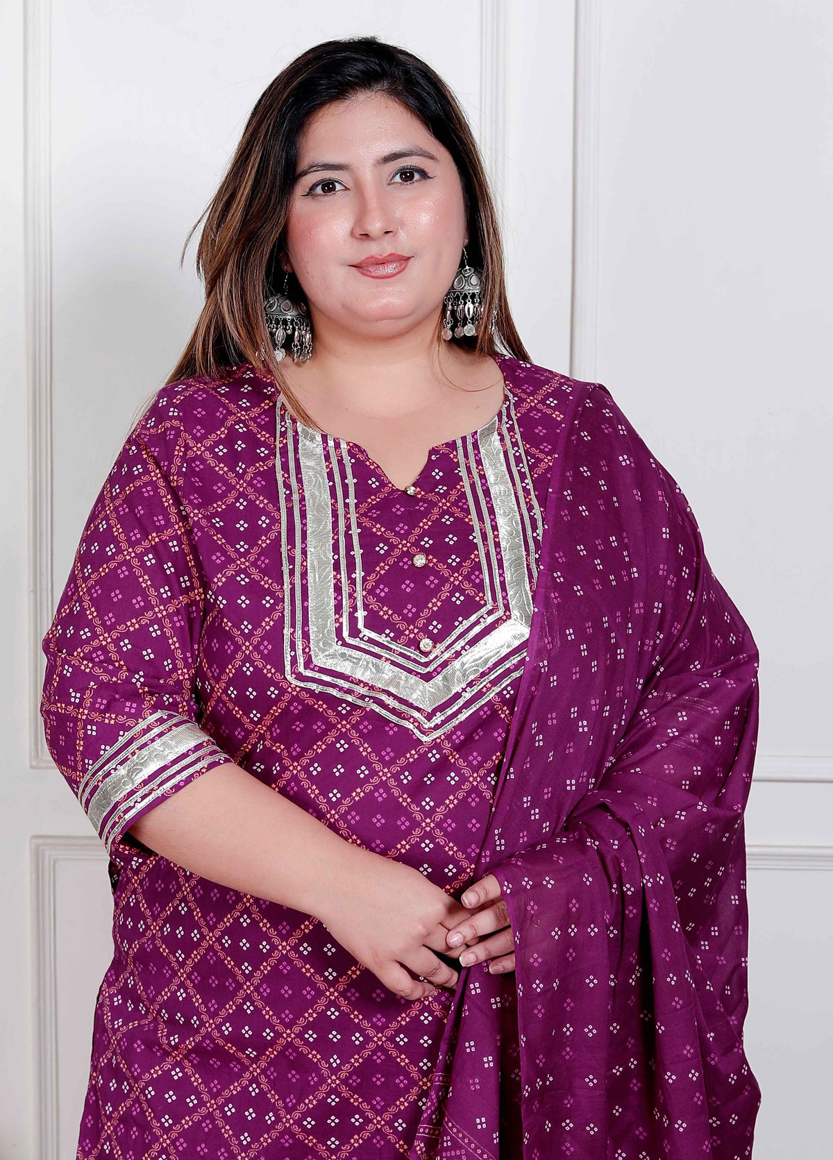 Miravan Plus Size Magenta Embroidered cotton Kurta with Palazzo and Dupatta - view 3