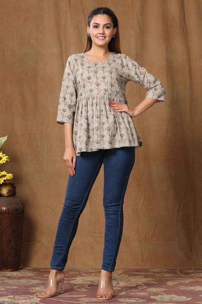 Miravan Womens Beige Printed Short Top
