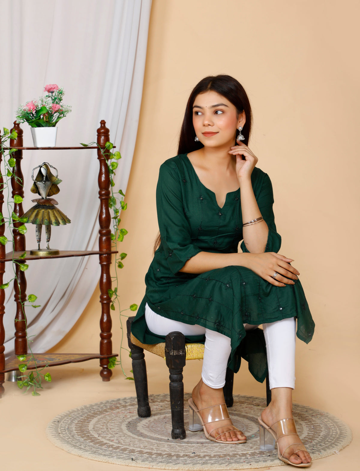 Miravan Womens Green Embroidered Straight Kurti - view 6