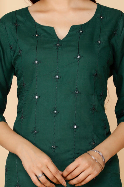 Miravan Womens Green Embroidered Straight Kurti - view 7