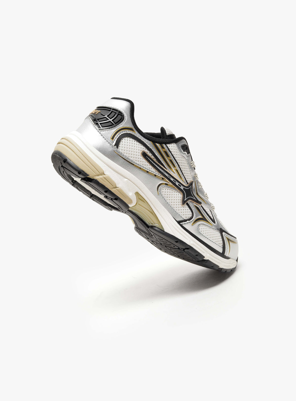 Comet Apex Onyx Sneakers