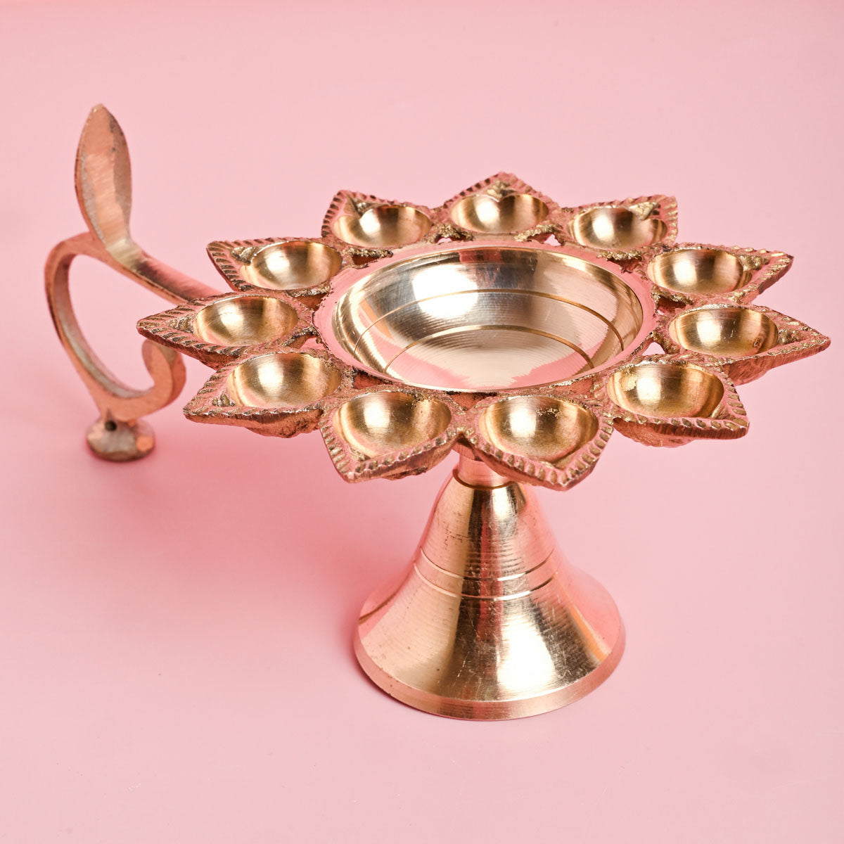 Samskara Home Nitya Pooja Aarti Diya With Handle 