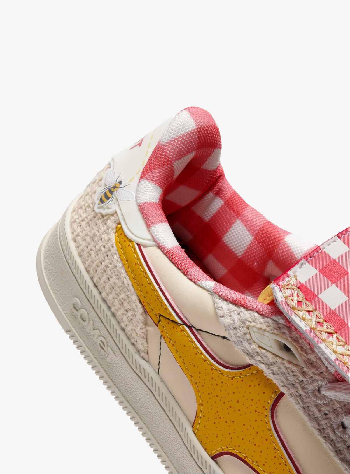 Comet Aeres Picnic Red Sneakers