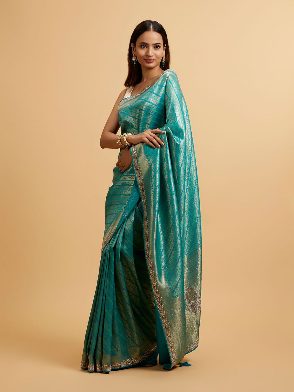 Mohey Rama Green Bel Patterned Saree - view 3