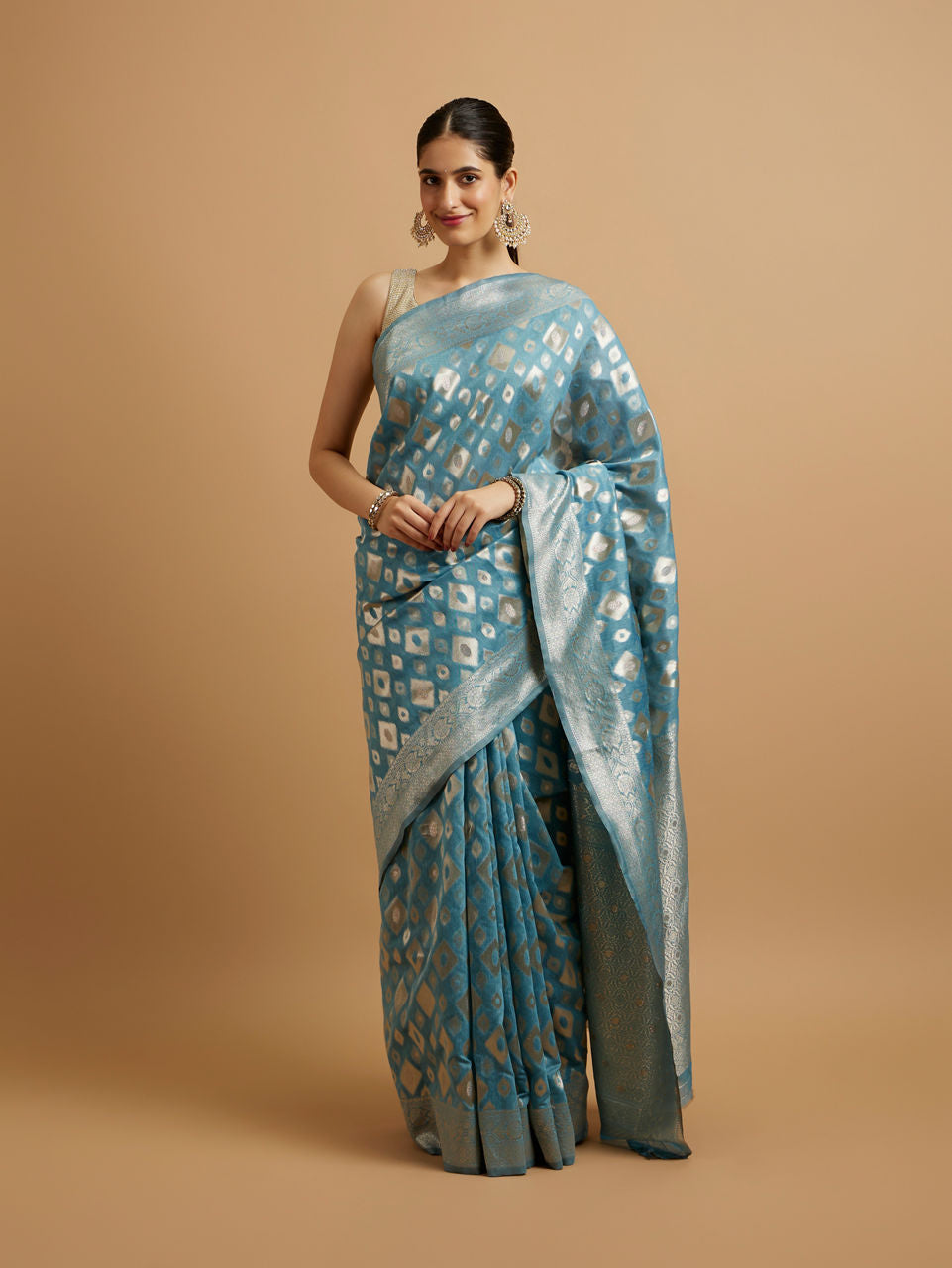 Mohey Light Blue Ikat Diamond Patterned Saree