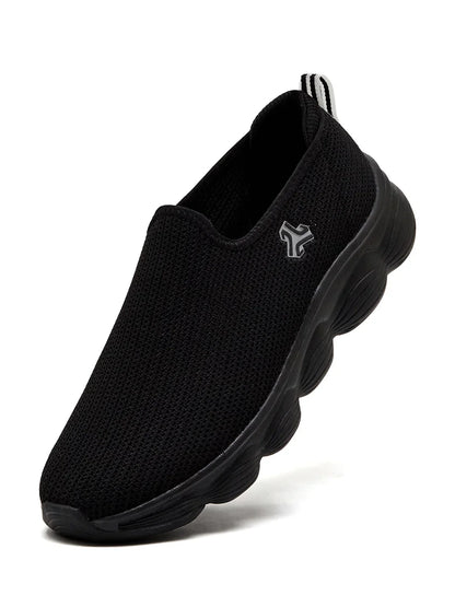 Campus STRIVE Black Mens Walking Shoes