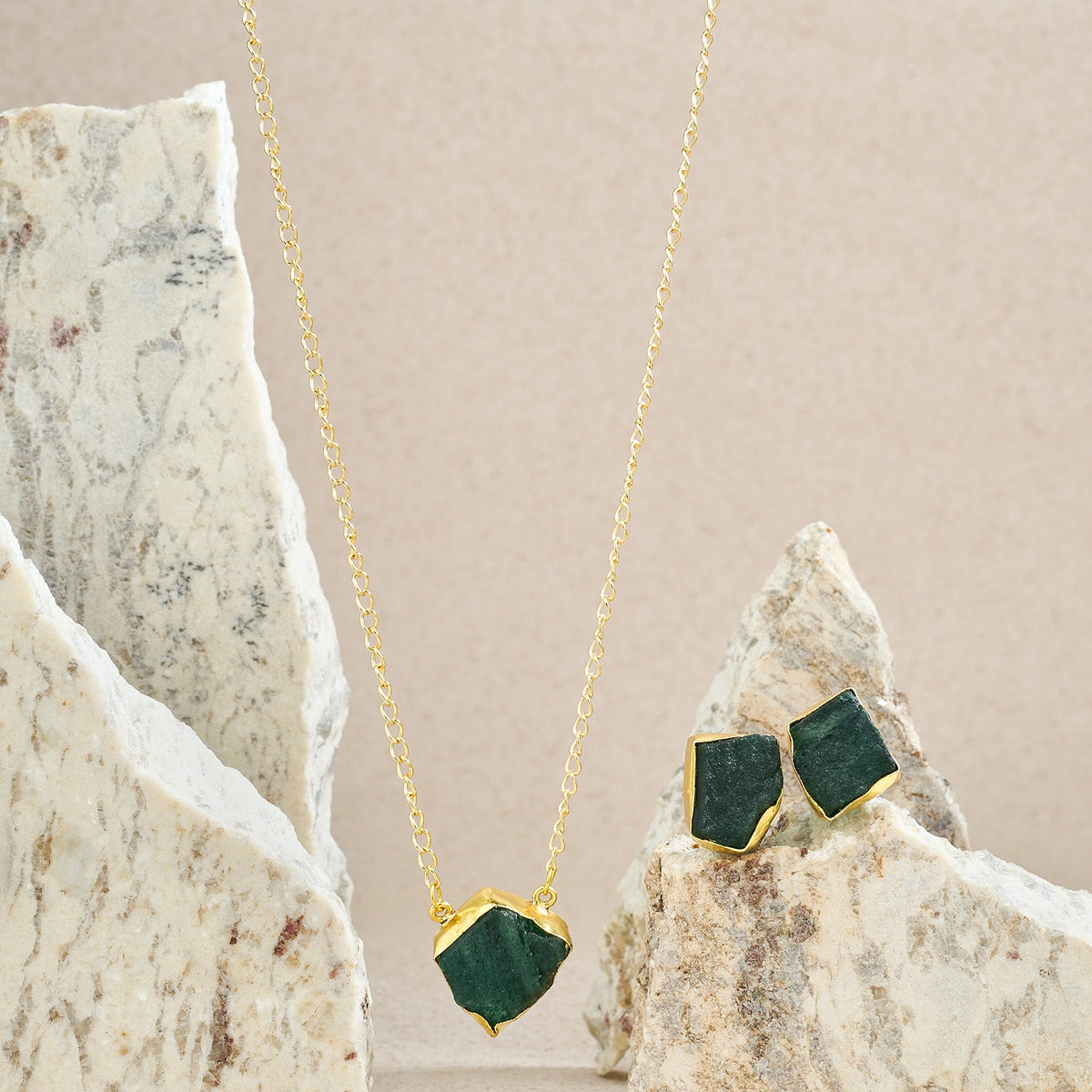 Joker and Witch Soléa Dark Green Natural Stone Necklace Set