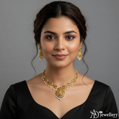 Front view of the Lakshmi Devi temple necklace and earrings set.