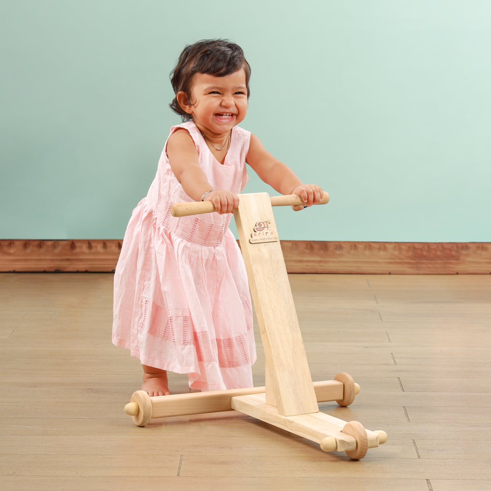 Ariro Toys Traditional Push wagon