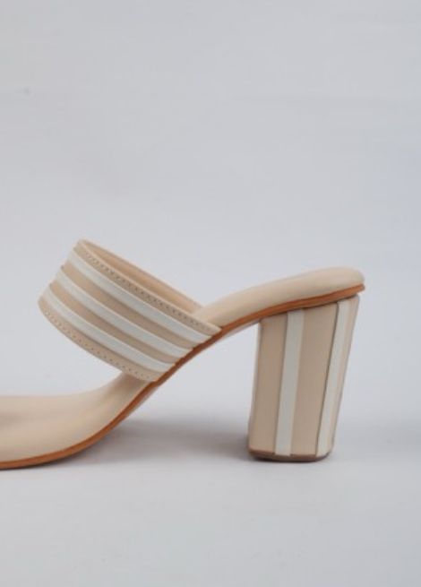 Dhaga Snow Ball Cream and White Block Heel Kolhapuri for Women