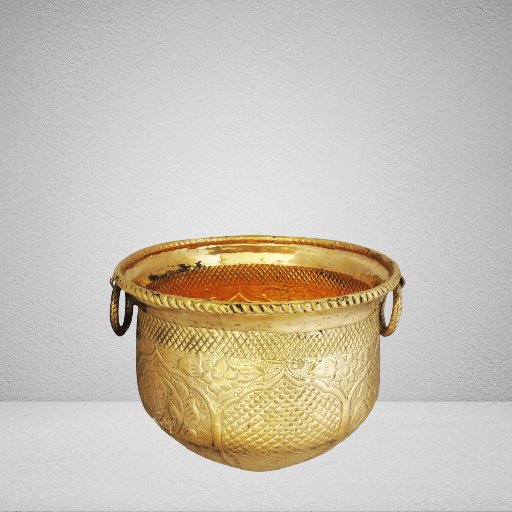 Brass Planter Pot Gamala Chatai 2.33Kg - PUSHMYCART