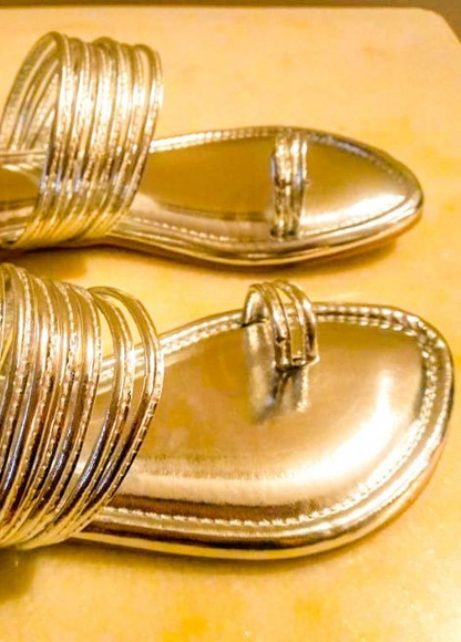 Dhaga Gold Shimmer Flat Kolhapuri for Women