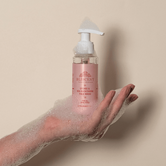BLISCENT Lychee & Sea Buckthorn Face Wash - PUSHMYCART