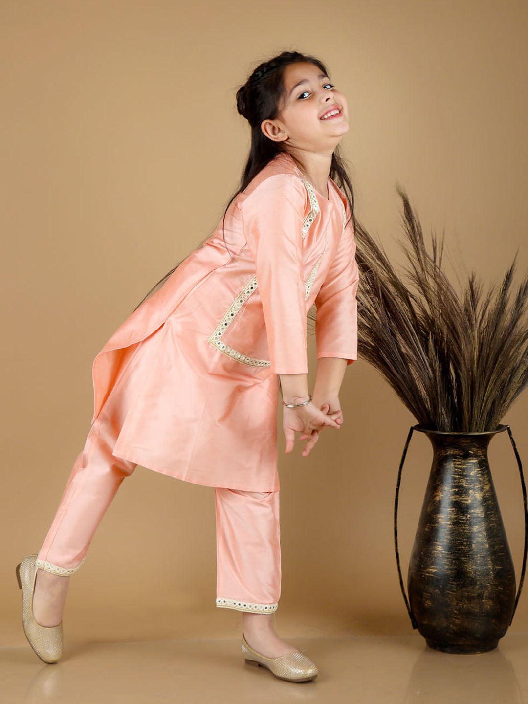 Vastramay Girls' Pink Viscose Kurta Pant Set - PUSHMYCART
