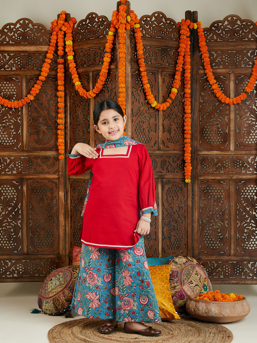 VASTRAMAY Girls Red kurta and Palazzo Pant Dupatta Set - PUSHMYCART