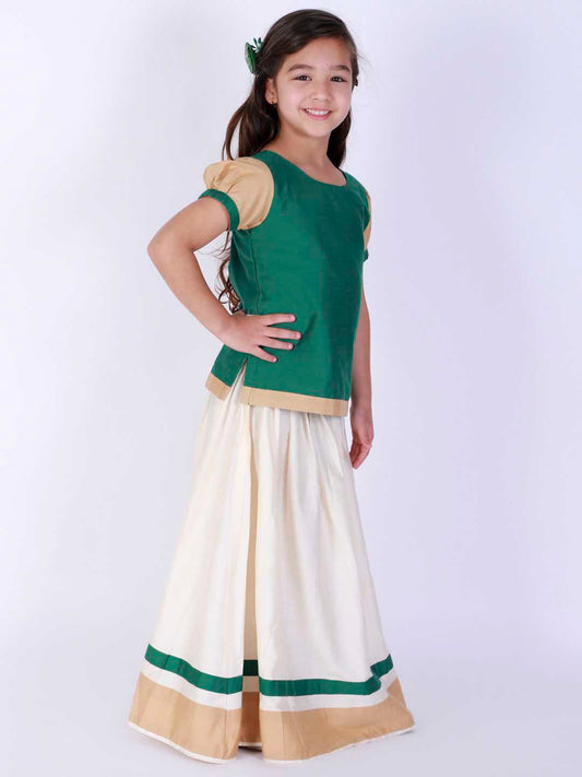 Vastramay Girl's Green & White Pavda Pattu Lehenga Choli Set - PUSHMYCART