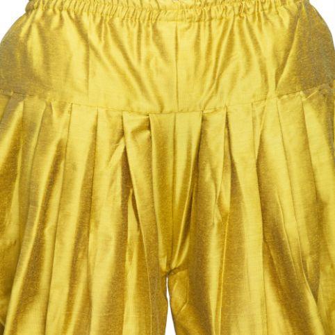 VASTRAMAY Men's Green Cotton Silk Blend Dhoti - PUSHMYCART