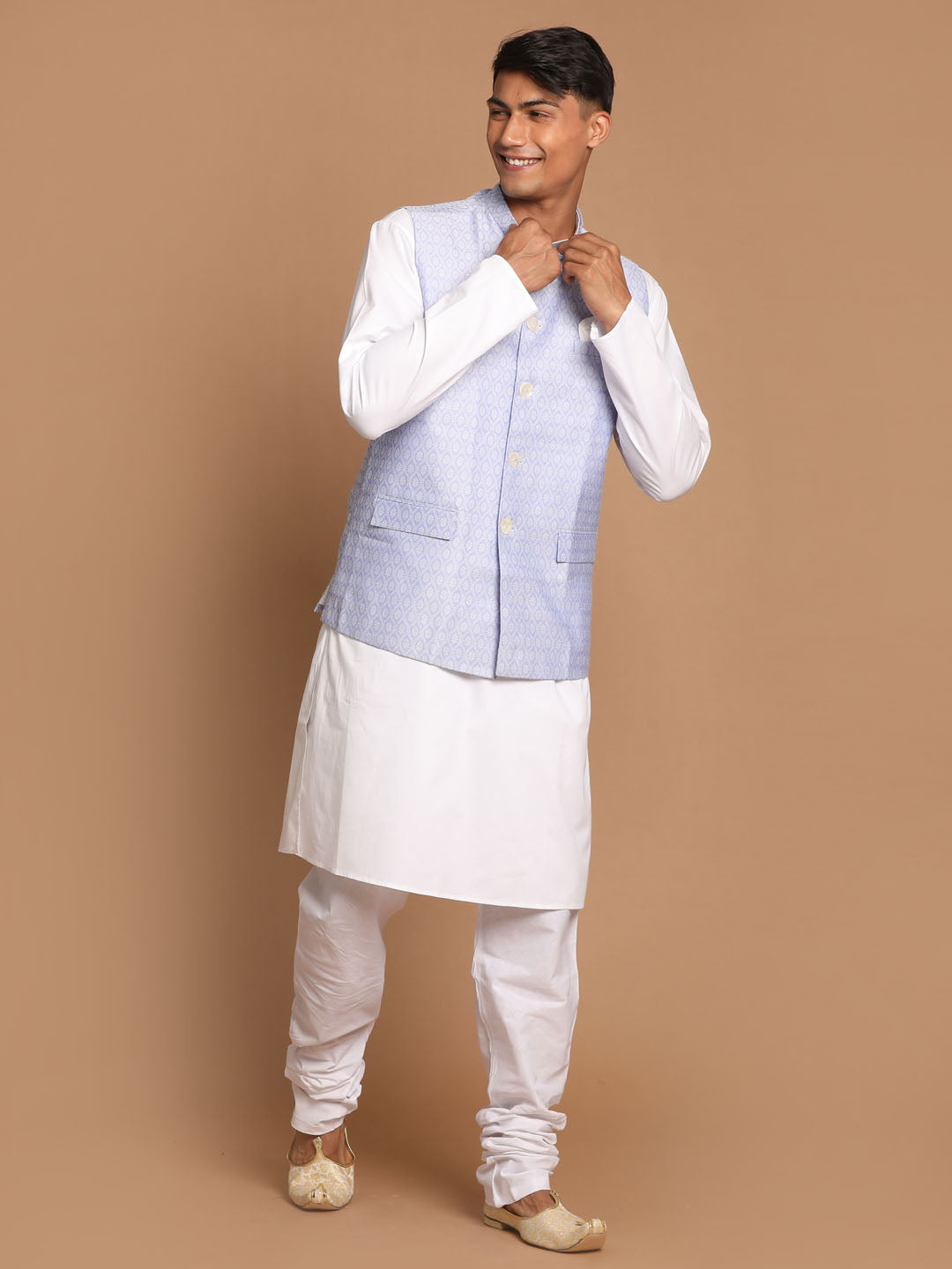 Vastramay Men's Light Blue Jacquard Nehru Jacket with Kurta Pyjama Set - PUSHMYCART